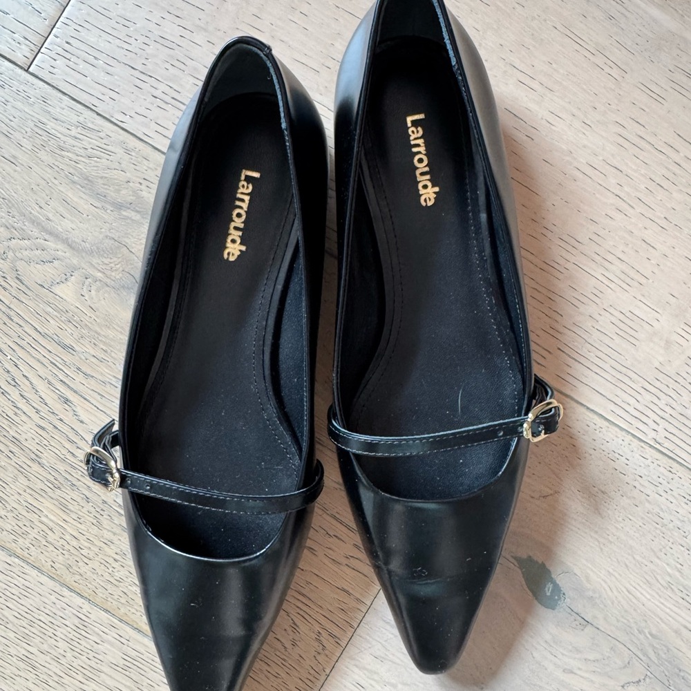 Larroude Black Women's Shoes new